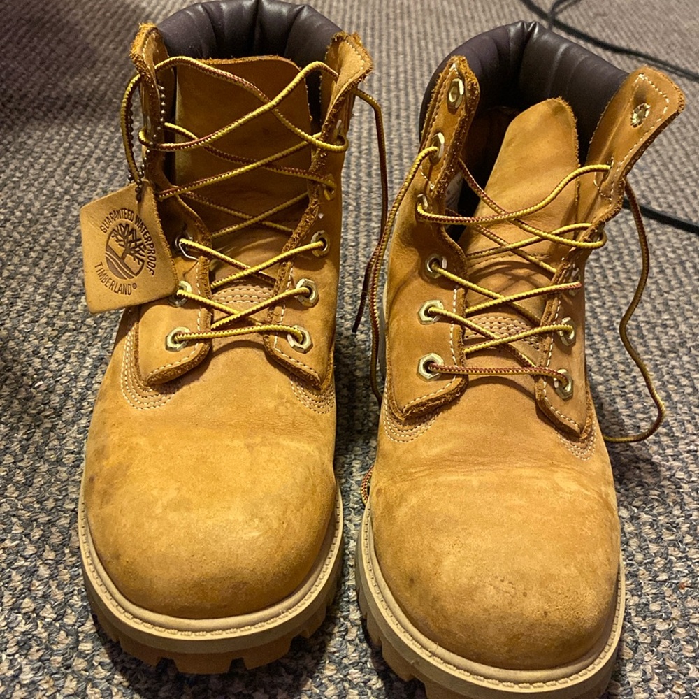 Preloved Tim’s💛